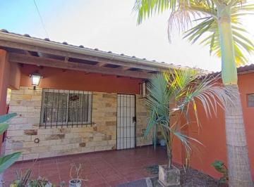 Casa · 110m² · 3 Ambientes · 2 Cocheras · Venta Casa 3 Ambientes con Quincho en Libertad