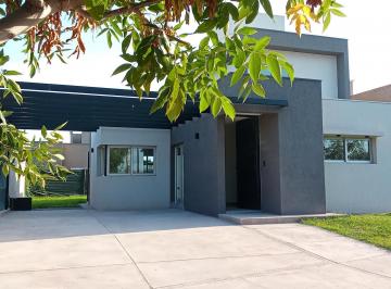 Casa · 157m² · 4 Ambientes · 2 Cocheras · Casa en Venta en Ciro de Vieytes