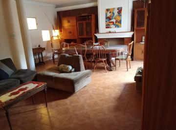 Casa · 166m² · 5 Ambientes · 2 Cocheras · Casa en Venta en San Martín Sur, Godoy Cruz
