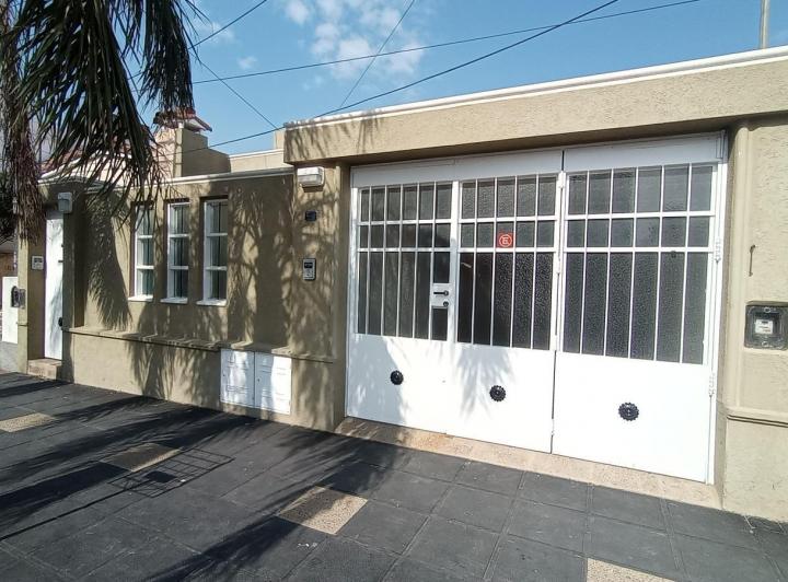 Casa · 166m² · 5 Ambientes · 1 Cochera