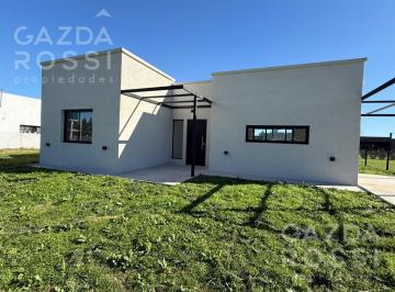 Casa · 780m² · 4 Ambientes · 2 Cocheras · Casa en Belleville, Canning