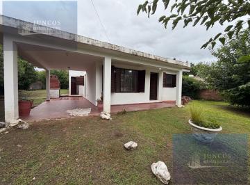 Casa · 120m² · 4 Ambientes · 2 Cocheras · Casa en Venta en Solares de Payas de Oro