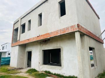 Casa · 150m² · 5 Ambientes · 2 Cocheras · Casa en Venta, de Dos Plantas, en Barrio El Aljibe, Manzanares, Pilar, Apta Crédito.