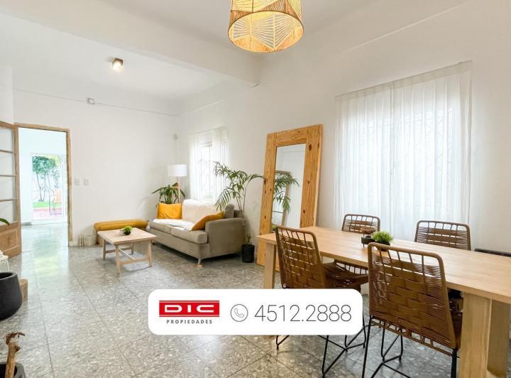 Casa · 80m² · 3 Ambientes · 2 Cocheras