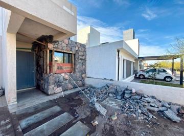 Casa de 4 ambientes, Córdoba · Casa en Venta Docta Apto Credito