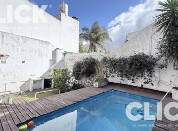 Casa · 135m² · 4 Ambientes · Venta - Casa en Lote Propio - 4 Ambientes - Jardin - Pileta - Parrilla - Villa Devoto
