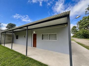 Casa · 55m² · 3 Ambientes · Casa en Alquiler de 2 Dorm. y Patio en Colonia del Sacramento