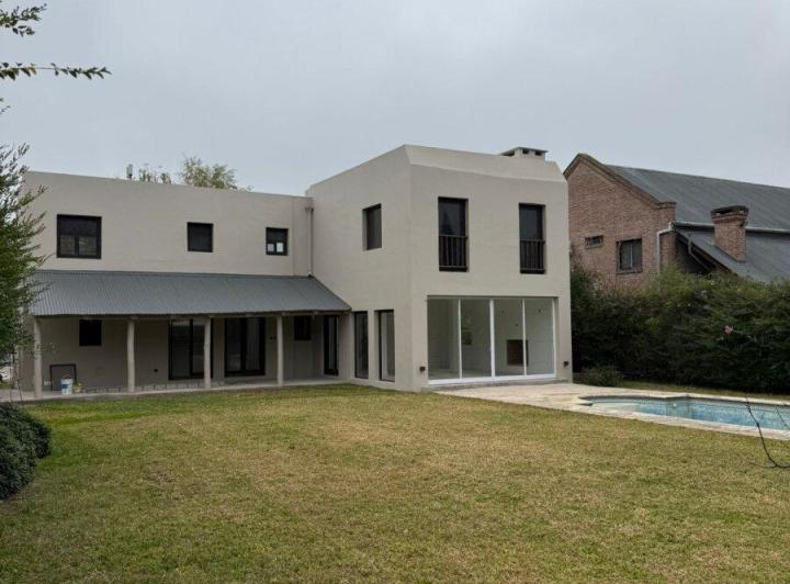 Casa · 183m² · 5 Ambientes