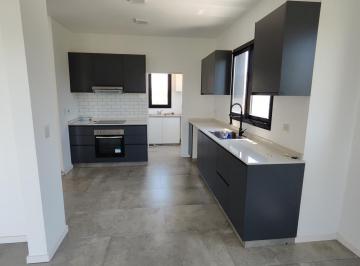 Casa · 140m² · 4 Ambientes · Casa en Venta Barrio Santa Isabel