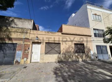 PH · 83m² · 5 Ambientes · Venta PH 5 Ambientes en Velez Sarsfield Apto Permuta