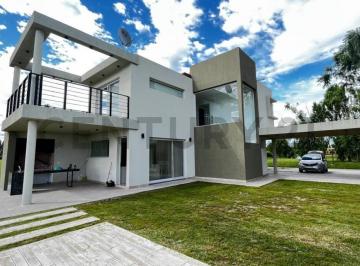 Casa · 180m² · 5 Ambientes · 2 Cocheras · Casa a Estrenar en La Faustina Club de Campo | 3 Dorm. | Piscina | Vista a Laguna