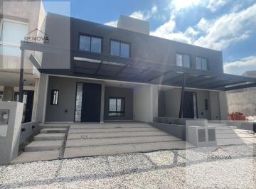 Casa · 180m² · 5 Ambientes · 1 Cochera · Duplex Premium en Zona Colinas de Manantiales!