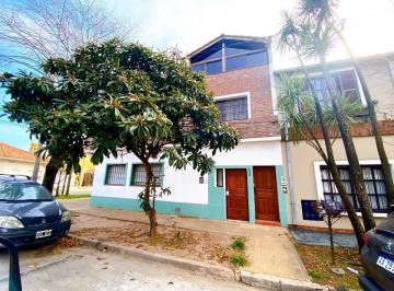 Casa · 120m² · 5 Ambientes · PH en Planta Alta en Venta - Martinez - en Venta! Apto Crédito