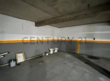 Garage · 12m² · 1 Cochera · 38 5 y 6 Cochera en Venta La Plata