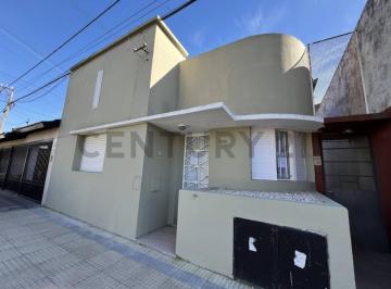 PH · 59m² · 77 Entre 7 y 8 PH 2 Dorm. en Venta La Plata