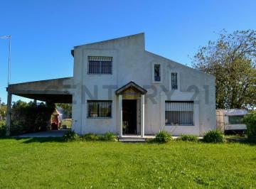 Casa · 150m² · 1 Ambiente · Casa Quinta en Venta con Pileta Ruta 2 Km 53 La Plata Abasto