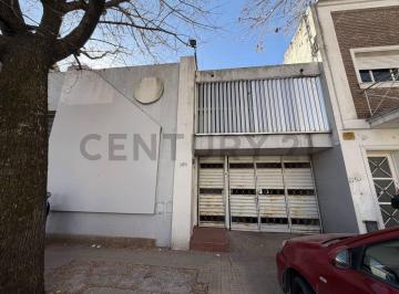 Casa · 275m² · 4 Dormitorios · Calle 4 Entre 58 y 59. Casa de 3 Dorm. + Estudio en Venta, La Plata.