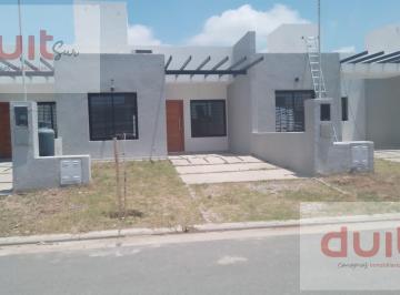 Casa · 80m² · 5 Ambientes · 2 Duplex en Colinas de Manantiales, Inversion Unica!