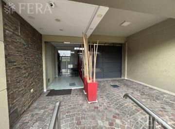 Departamento · 63m² · 3 Ambientes · 1 Cochera · Alquiler Departamento 3 Ambientes con Balcón y Espacio Guardacoches en Wilde