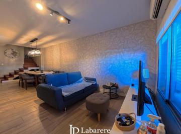 Casa · 122m² · 4 Ambientes · 1 Cochera · Triplex en Venta en Ramos Mejía | 3 Dorm., Cochera y Patio