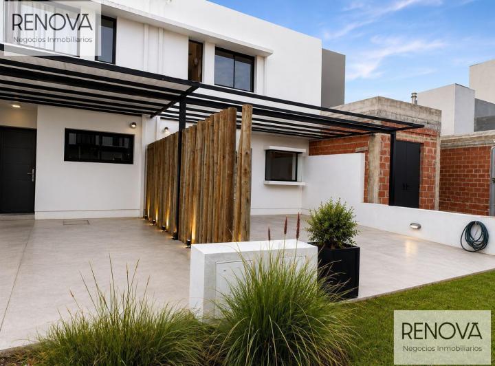 Casa · 125m² · 6 Ambientes · 1 Cochera
