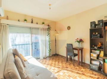 Departamento · 58m² · 3 Ambientes · Venta Apartamento Cordón 2 Dorm.