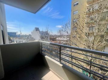 Departamento de 3 ambientes, Liniers · Divino 2 Amb Al Frente con Balcón. Esquina.