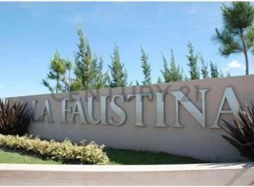 Terreno · 1035m² · Gran Lote en La Faustina – Sector Golf 1035,69 m² de Naturaleza y Confort!