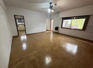 Departamento · 90m² · 3 Ambientes · Departamento 3 Ambientes Frente a La Estacion Adrogue Venta o Alquiler
