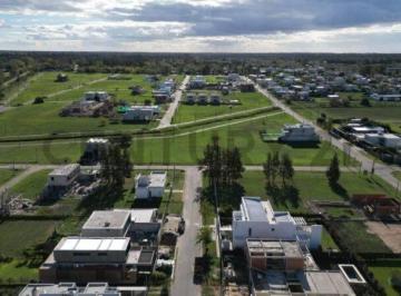 Terreno · 597m² · Venta de Lote de 597,90 m² en José Hernández, La Plata, Barrio Don Carlos