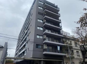 Departamento de 4 ambientes, Caballito · Muy Buen Departamento 4 Ambientes con Cochera y Baulera.