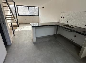 Casa · 93m² · 4 Ambientes · 1 Cochera · Casa Tipo Triplex en PH a Estrenar con Cochera en Venta