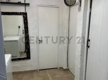 Casa · 76m² · 3 Ambientes · 3 Cocheras · Casa 3 Ambientes con Amplio Lote y Gran Potencial de Ampliación