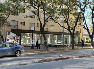 Alquiler directo del propietario. Local comercial de 210 m² en planta baja, sobr · Local Comercial 210 m² en Alquiler – Sobre Av Pueyrredón, Nva Cba