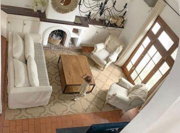 Casa · 190m² · 4 Ambientes · 1 Cochera · Excelente Casa en Alquiler en La Horqueta San Isidro - 3 Dorm. - Luminosa - Divino Jardín