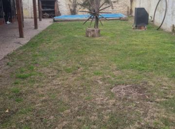 Casa de 3 ambientes, Moreno · Moreno Sur Alquiler 3 Amb C/parque y Pileta Entrada P/varios Autos