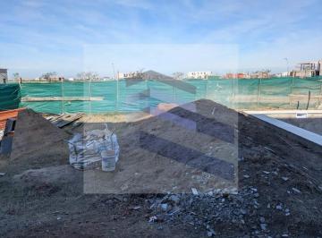 Casa de 7 ambientes, Escobar · Casa en Venta a Estrenar en Riberas con Pileta, Puertos del Lago, Escobar