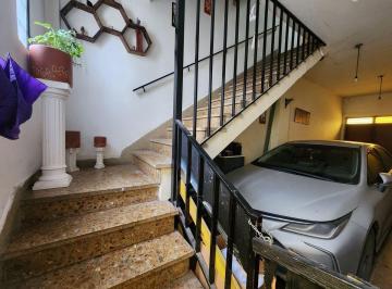 PH · 54m² · 2 Ambientes · 1 Cochera · Venta PH 3 Ambientes G. Catán