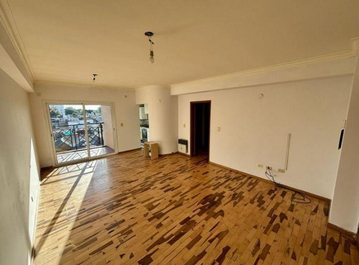 Departamento · 2 Dormitorios · 1 Cochera