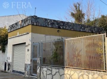 Casa · 130m² · 5 Ambientes · 1 Cochera · Venta Casa 5 Ambientes con Cochera en Bernal