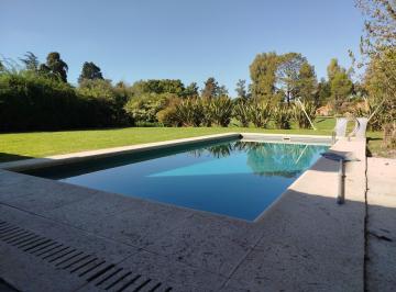 Casa · 180m² · 5 Ambientes · 2 Cocheras · C. C. Los Cardales Sobre Golf, 3 Dorm. Comoda, Funcional y Para Entrar Ya