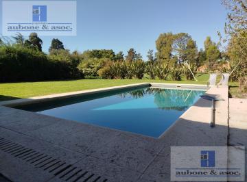 Casa · 140m² · 5 Ambientes · 2 Cocheras · C. C. Los Cardales Sobre Golf, 3 Dorm. Comoda, Funcional y Para Entrar Ya