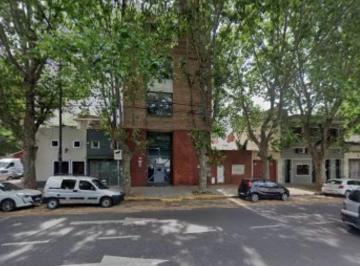 Local comercial · 65m² · Local Comercial Frente Al Club Ferro Carril Oeste. a Cuadras de Primera Junta.