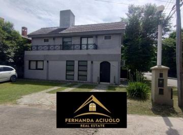 Casa de 4 ambientes, Esteban Echeverría · Casa en Venta en Venado
