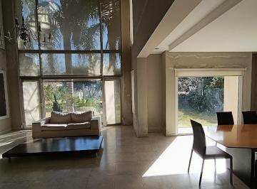 Casa · 316m² · 6 Ambientes · 4 Cocheras · Casa en Venta en San Carlos Country Club
