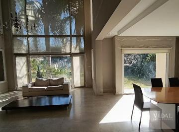 Casa · 316m² · 6 Ambientes · 4 Cocheras · Casa en Venta en San Carlos Country Club