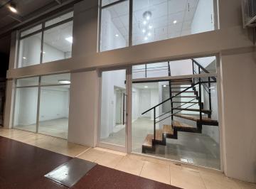 Oficina comercial · 90m² · 7 Ambientes · Oficina en Alquiler - Galeria Cesar