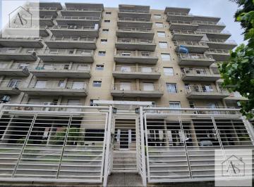 Departamento · 48m² · 2 Ambientes · Departamento Venta 2 Ambientes Moron Excelente Estado