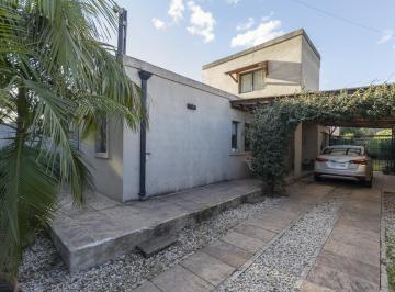 Casa · 127m² · 5 Ambientes · 1 Cochera · Casa en Venta en José Mármol | Suite C/ Vestidor, Quincho, Parrilla