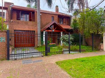 Casa de 4 ambientes, Ituzaingó · Chalet en Venta en Ituzaingo Sur